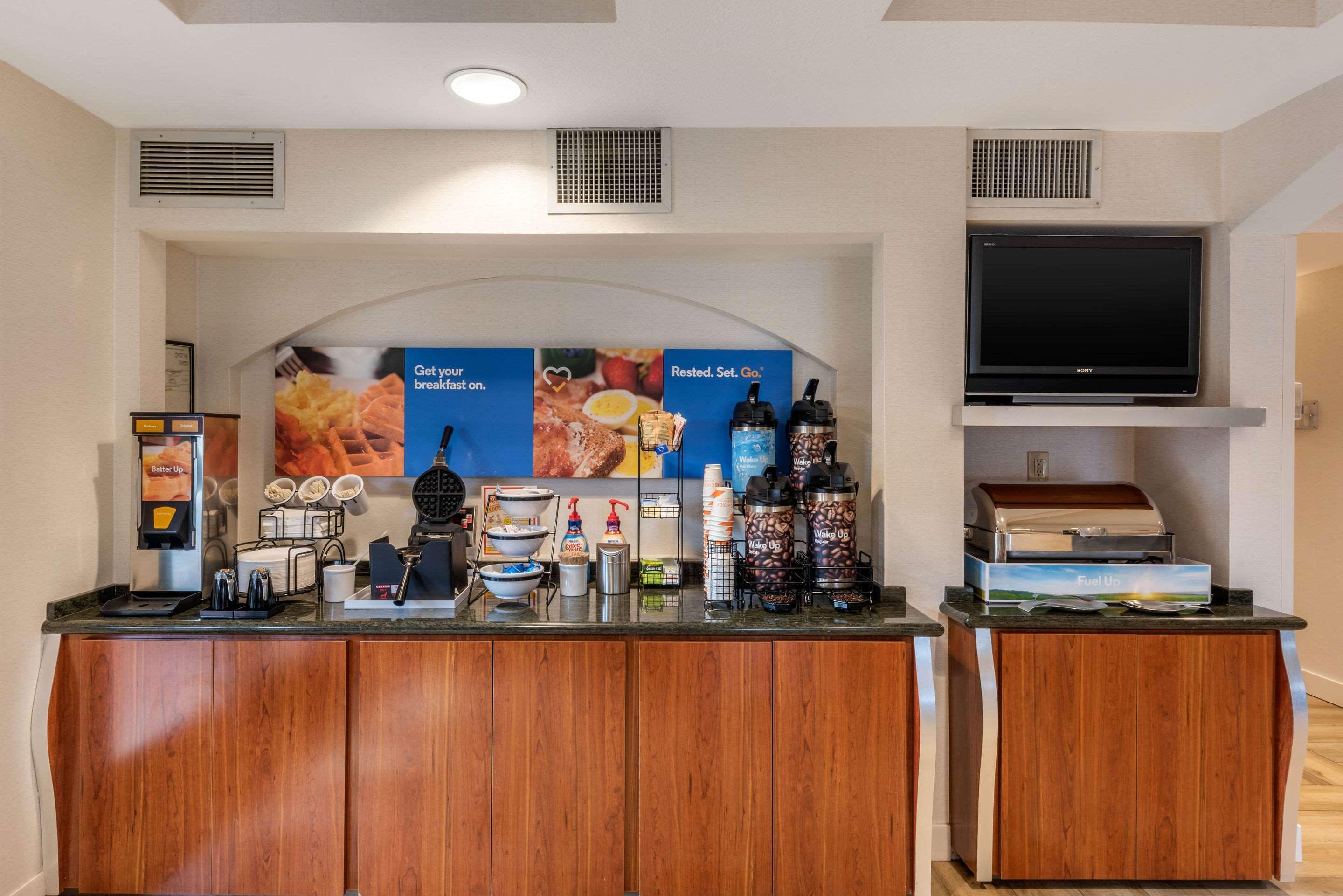 Restaurant Comfort Inn South San Jose /  Morgan Hill
