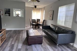 Arriendo temporal - 3miles from FLL airport, 4 to Las Olas, and the beach Family and pet friendly.