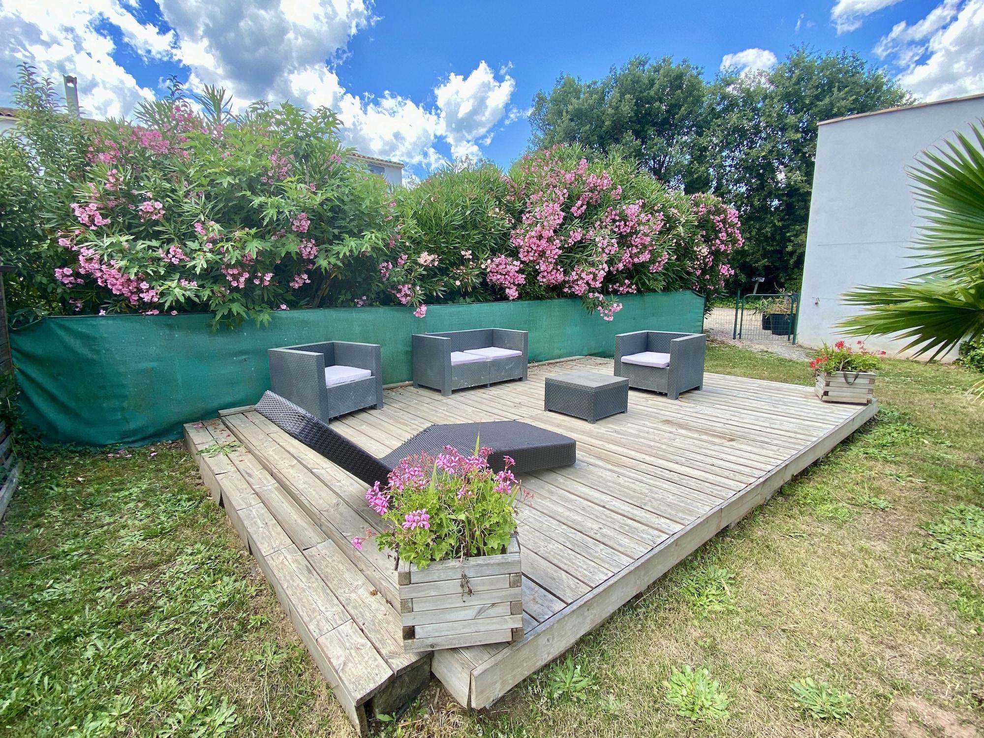 Vista Exterior Le Mas Du Bijou Bleu