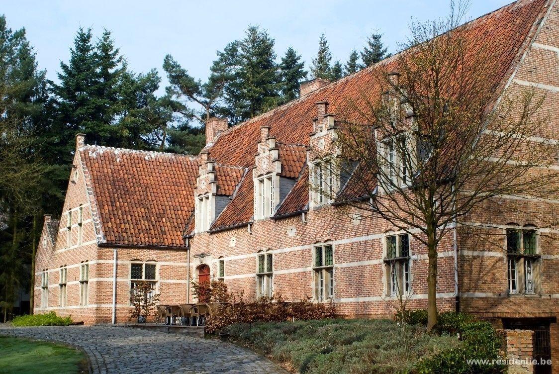 Varios Hotel Keravic