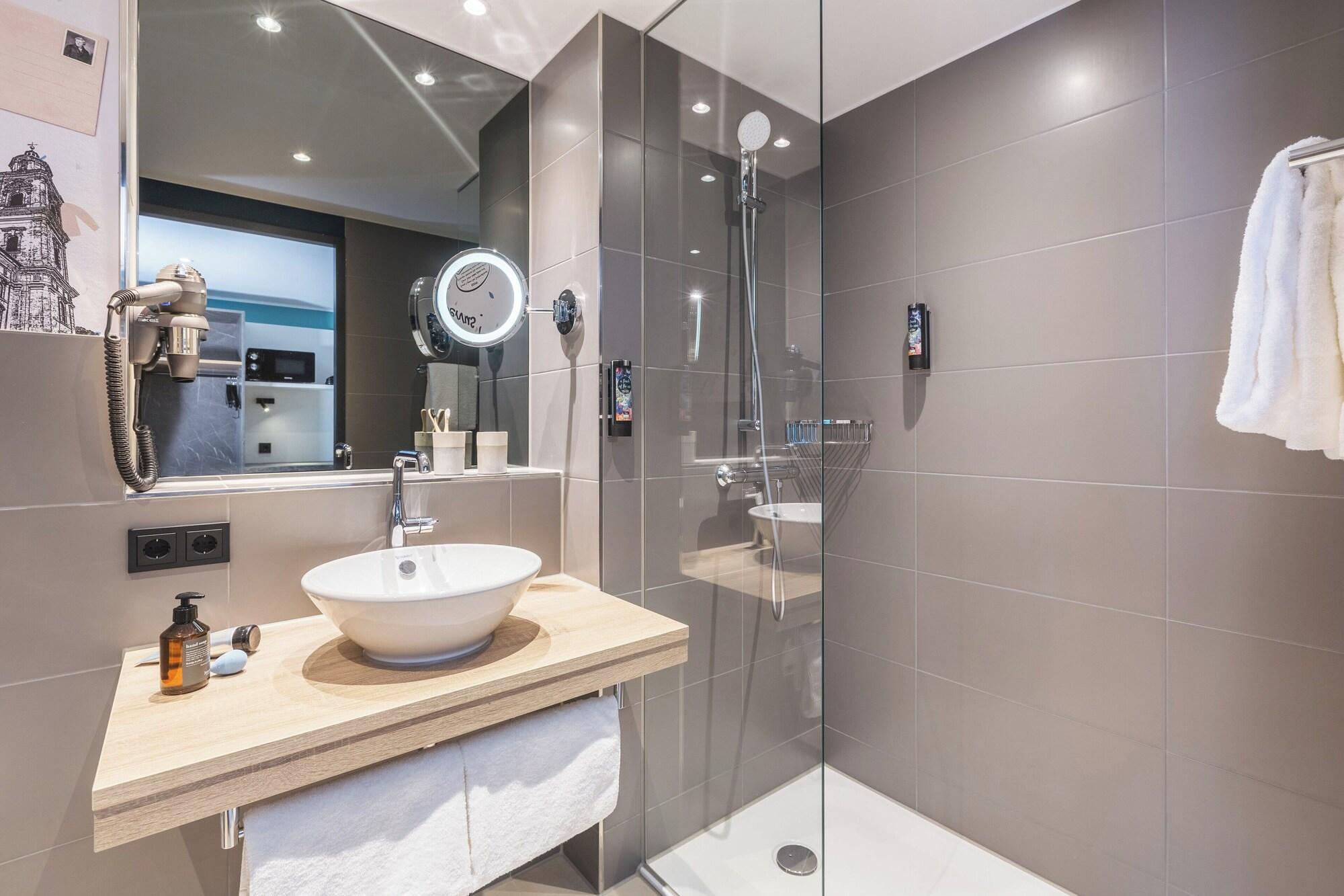 Set de Habitación Holiday Inn – the niu, Cure Erlangen by IHG