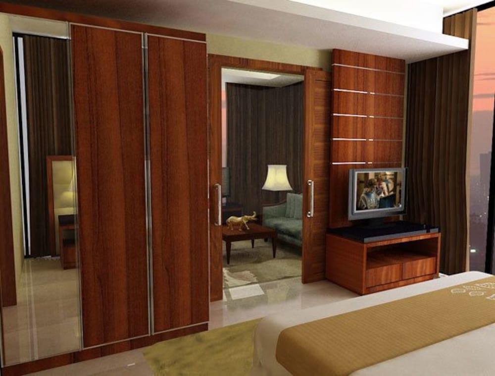 Quarto Aston Bojonegoro City Hotel