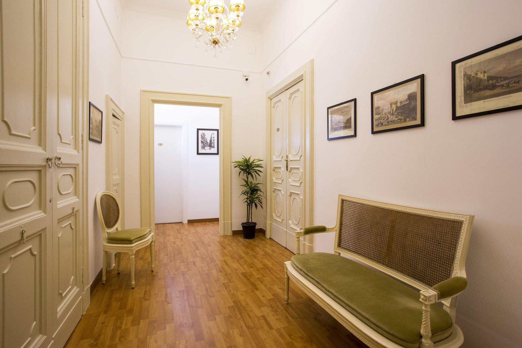 Vista Lobby Napoli Class