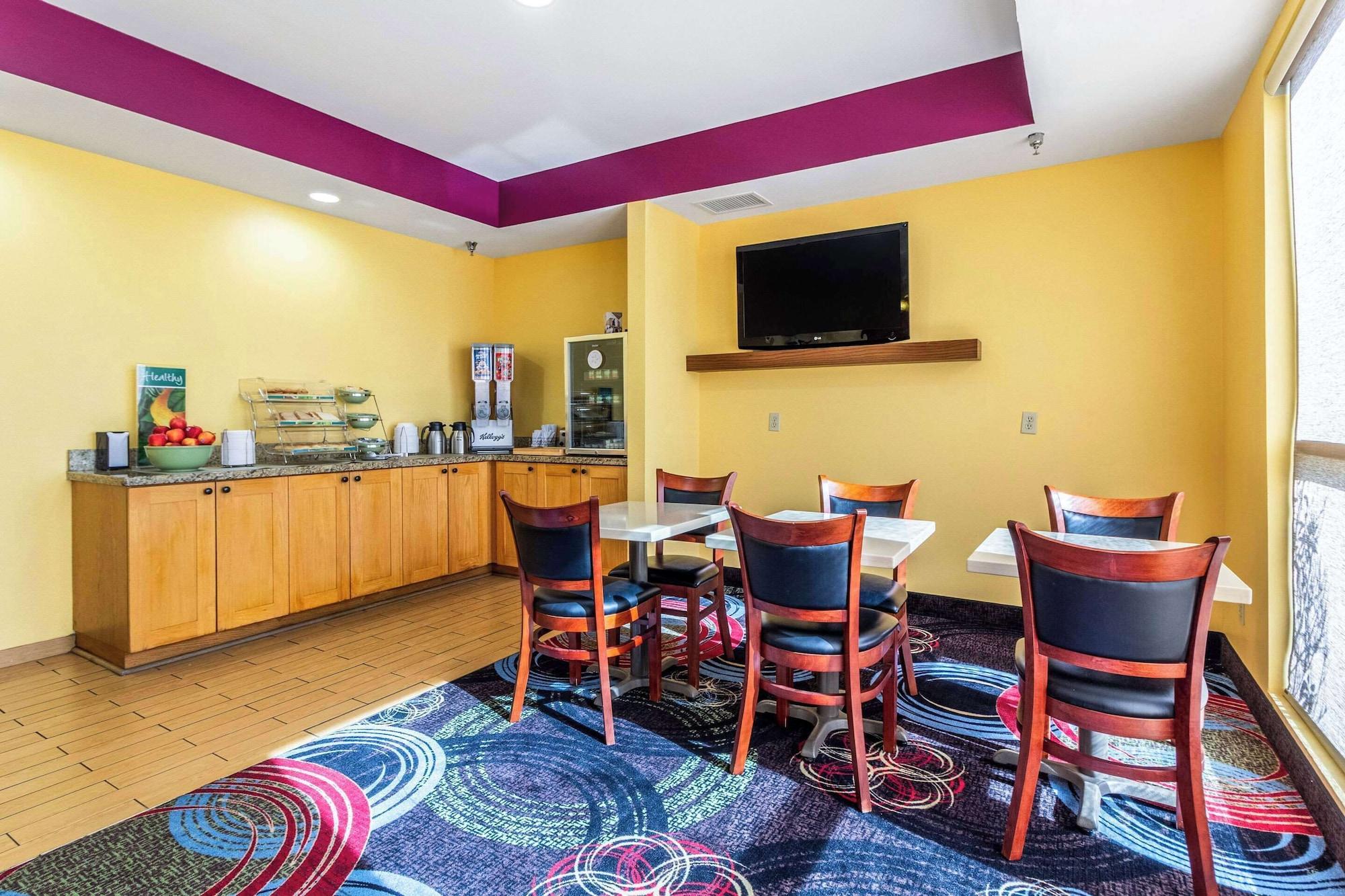 Restaurant Quality Inn Texas City I-45