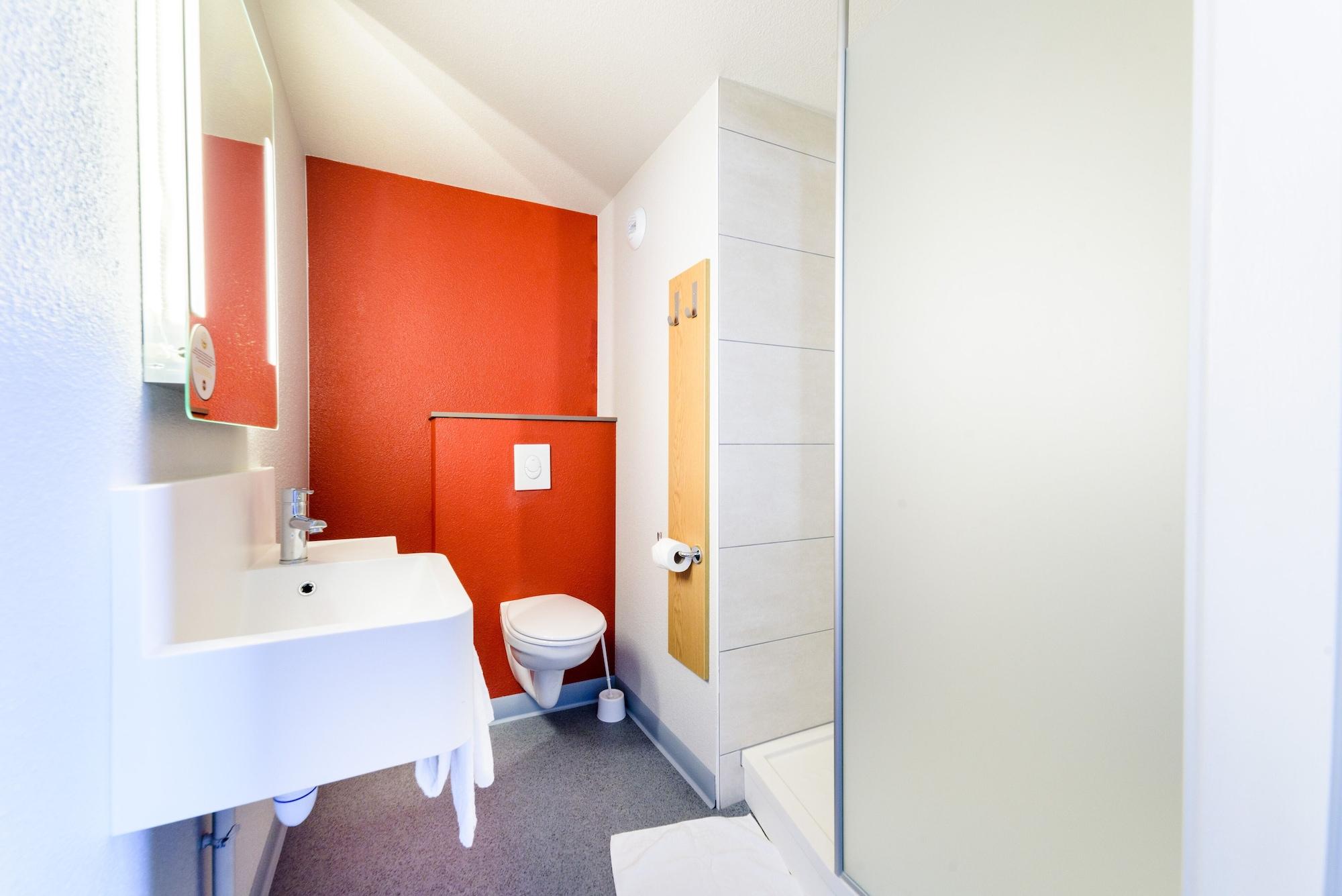 Equipamiento de Habitación B&B HOTEL Colmar Expo