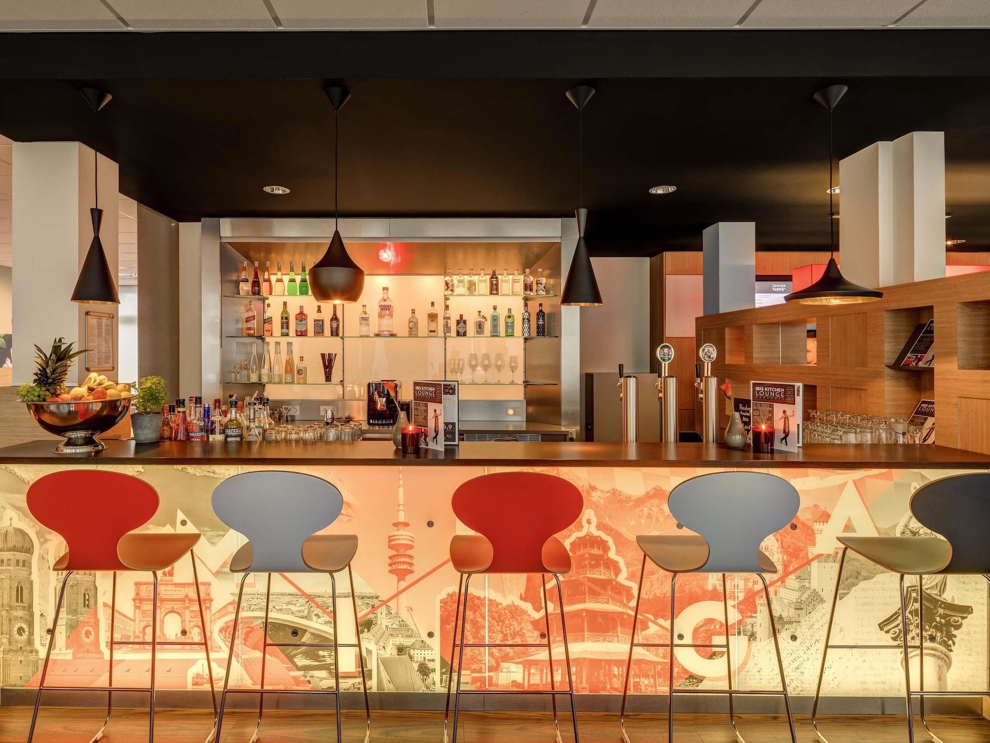 Bar/Salón ibis München City Süd
