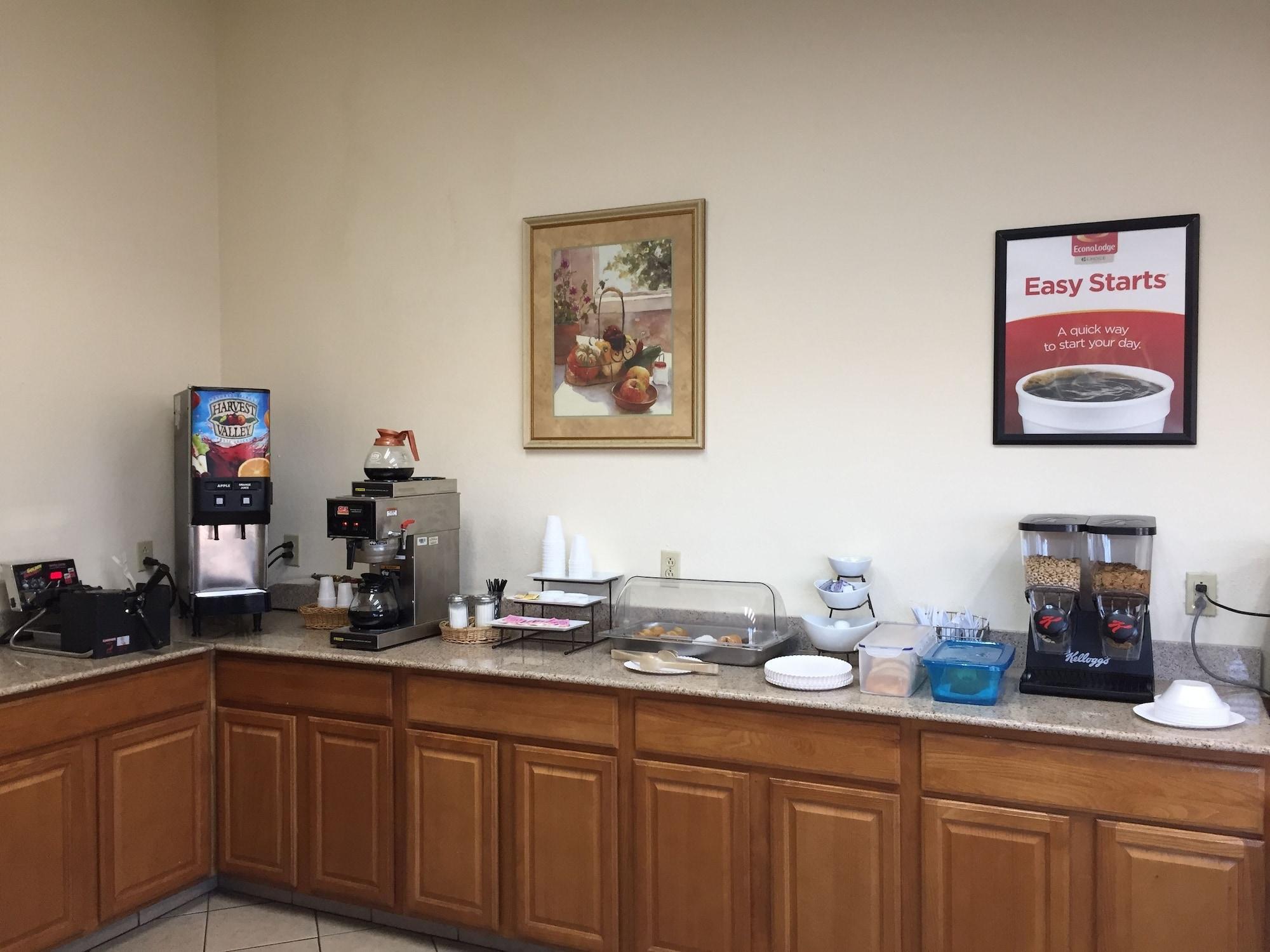 Restaurant Econo Lodge Norwalk