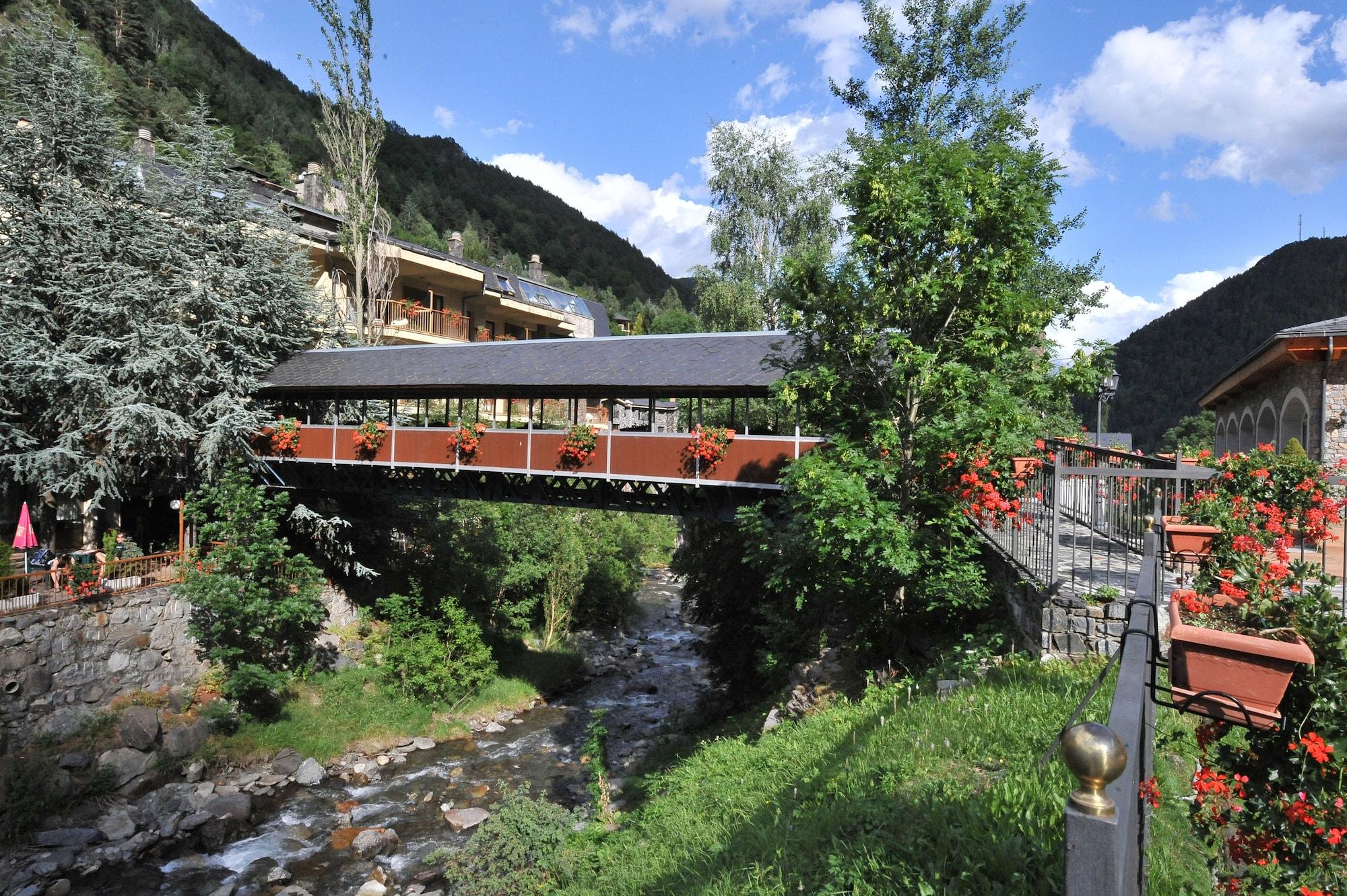 Vista Exterior Hotel Sant Gothard