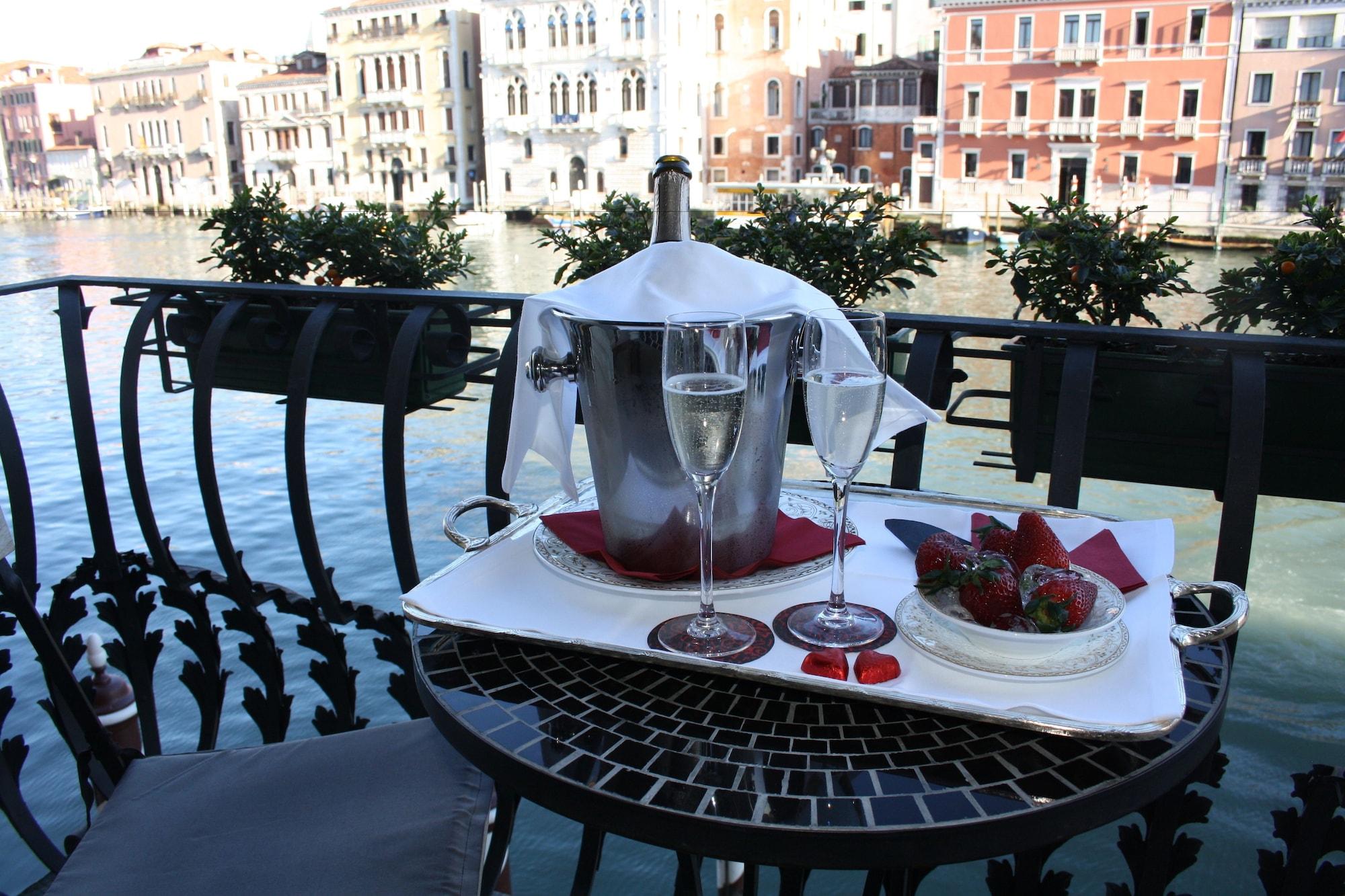 Bar/Salón Palazzo Barbarigo Sul Canal Grande