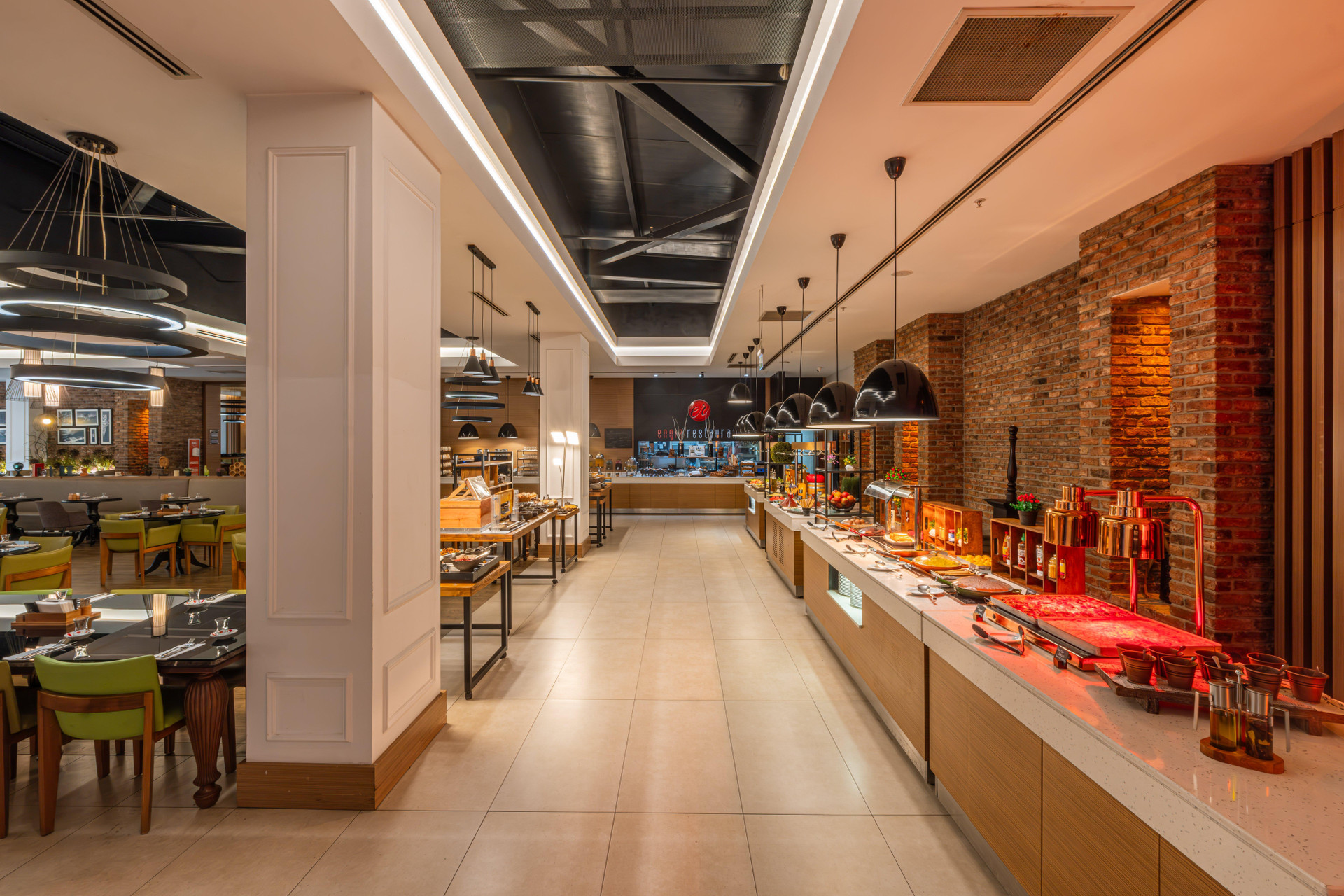 Restaurant Holiday Inn Ankara - Cukurambar by IHG