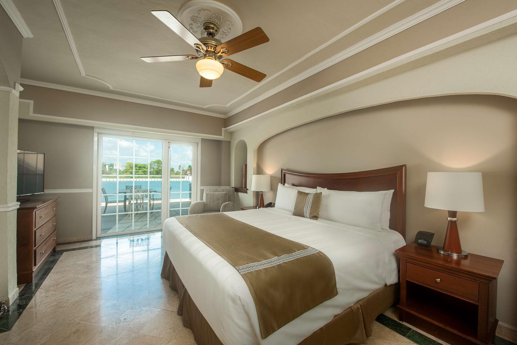 Habitación Villa Mercedes Merida, Curio Collection by Hilton