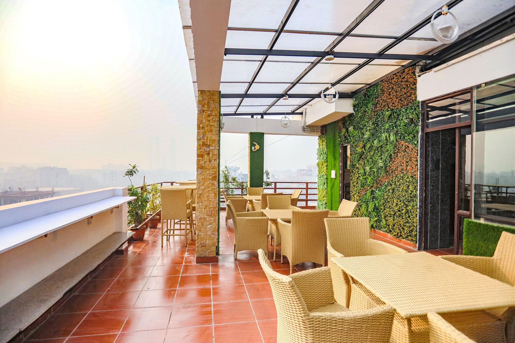 Restaurant FabHotel ASPL 44 Noida