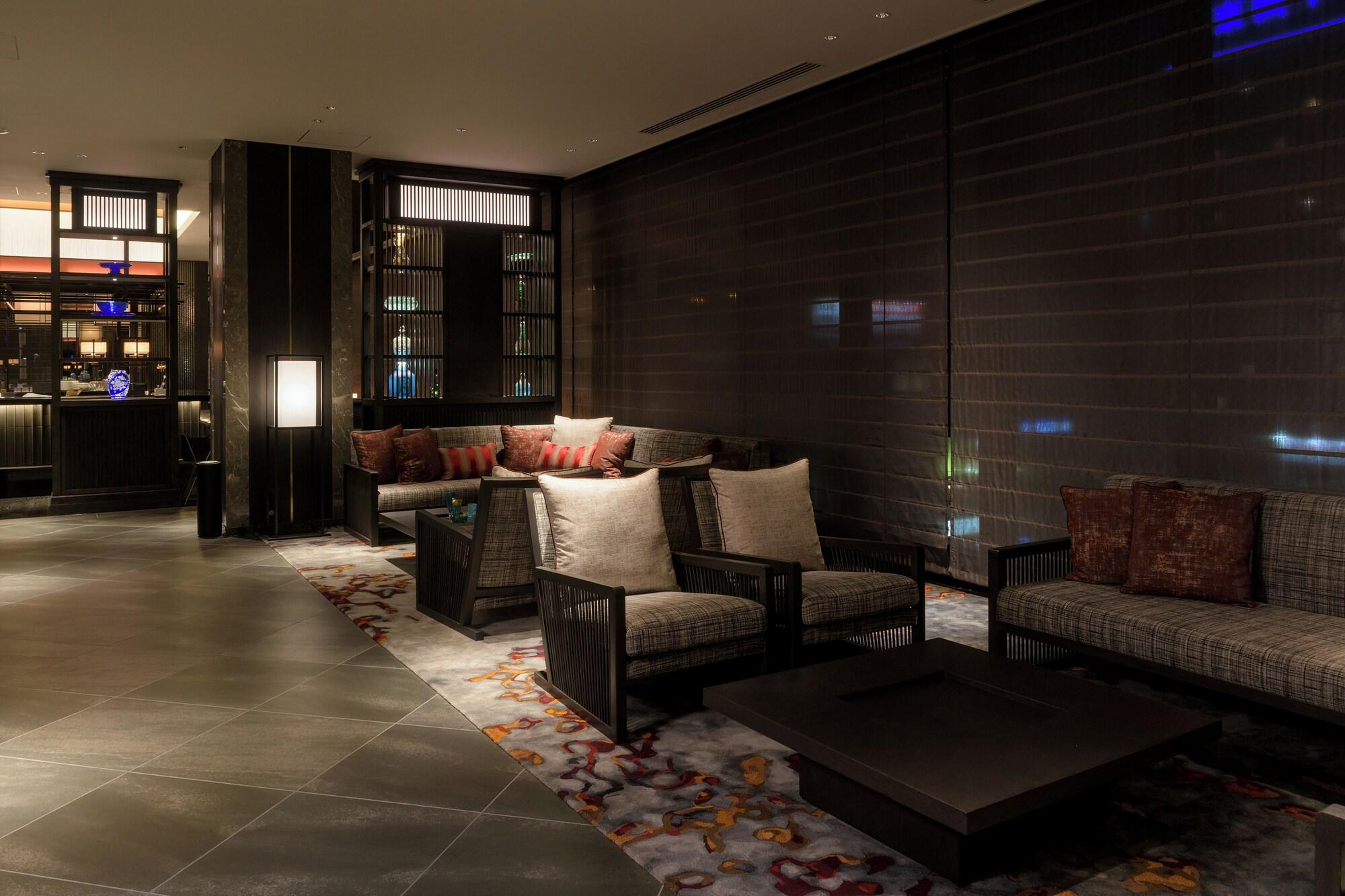Vista Lobby ReLabo-Medical Spa&Stay-