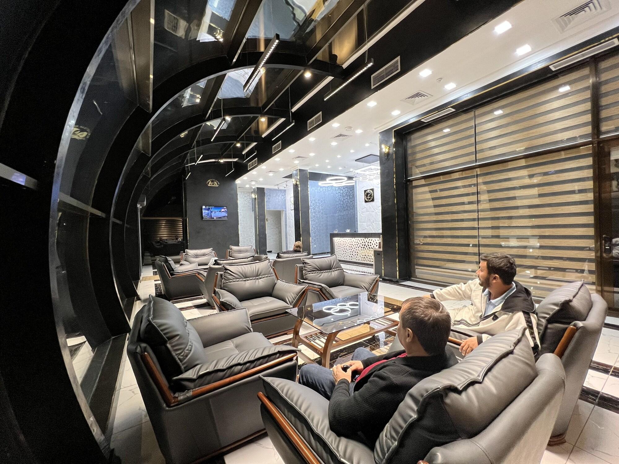 Vista Lobby Ada Hotel