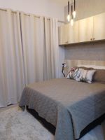 Alquiler Vacacional - Novo e moderno estúdio, com cozinha bem equipada e cama confortável.
