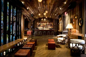 Alojamiento - OYO Times Square