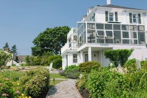 Alojamiento - Admirals Quarters Inn