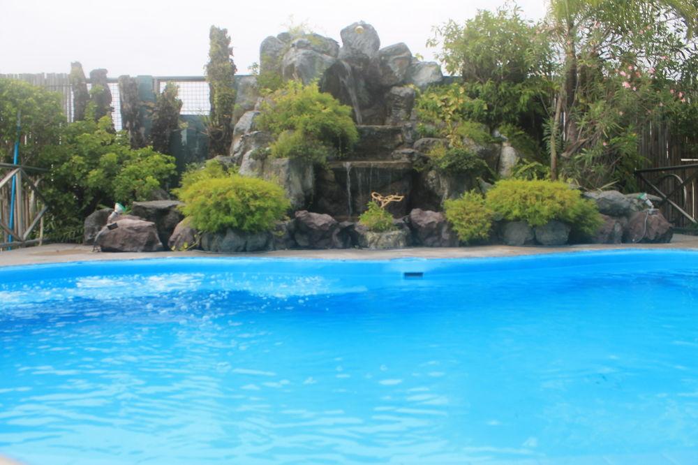 Vista Piscina Hotel Benilde Maison De La Salle