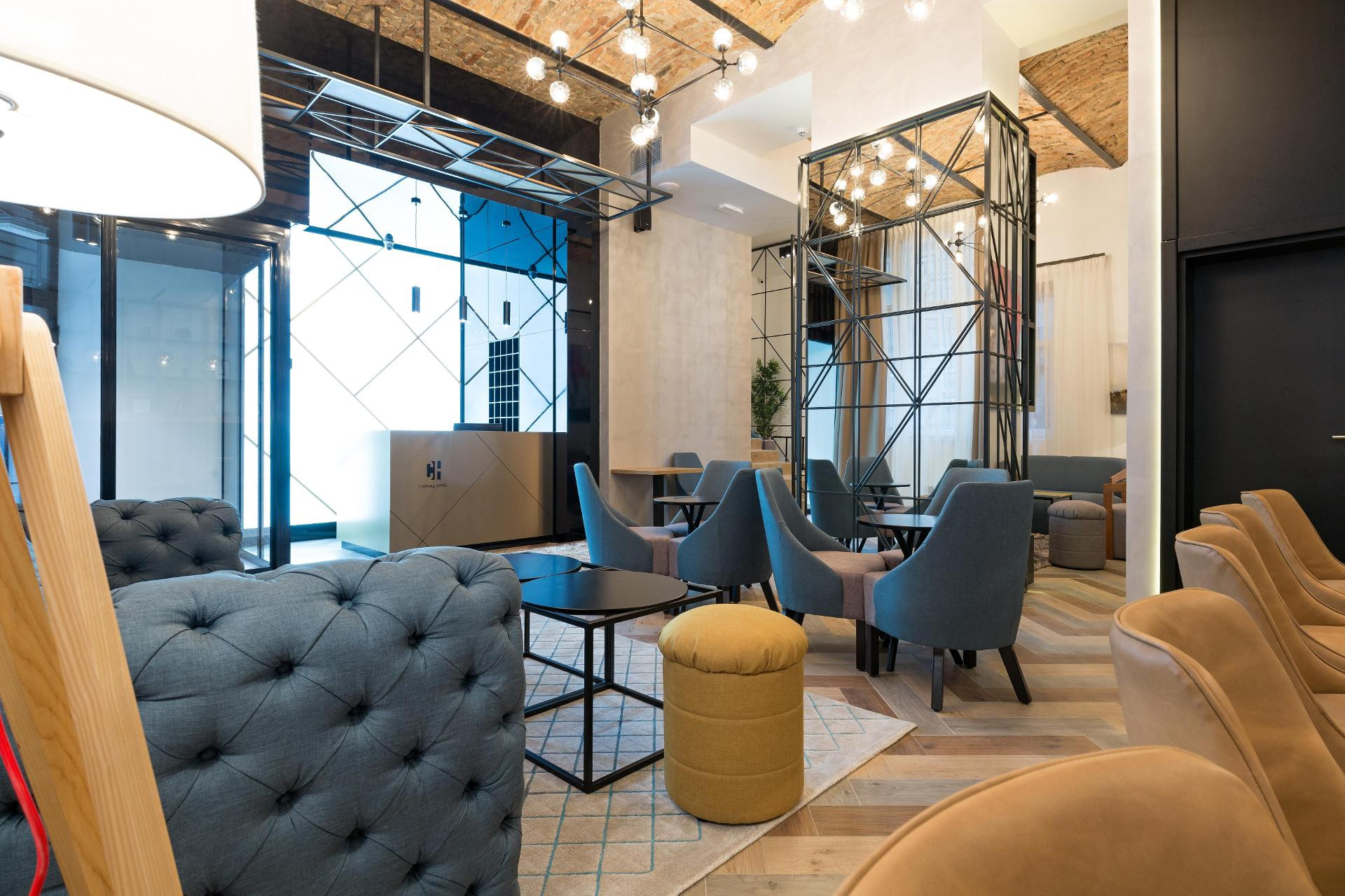 Bar/Salón Capital Hotel Garni