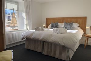 Alquiler Vacacional - 200 year old Cornish Cottage on Harbour, garden, parking, next to beach & pubs