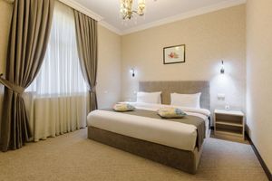 Alojamiento - Navruz Hotel