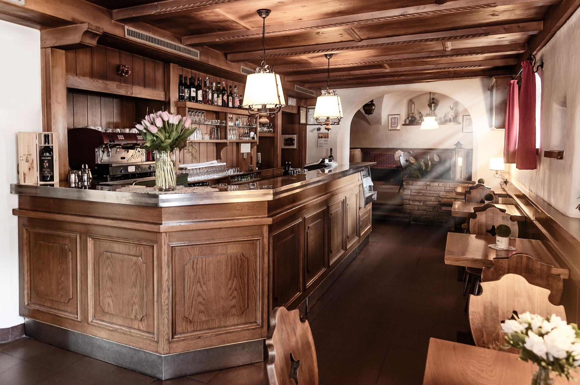 Bar/Salón Active Hotel Sonne