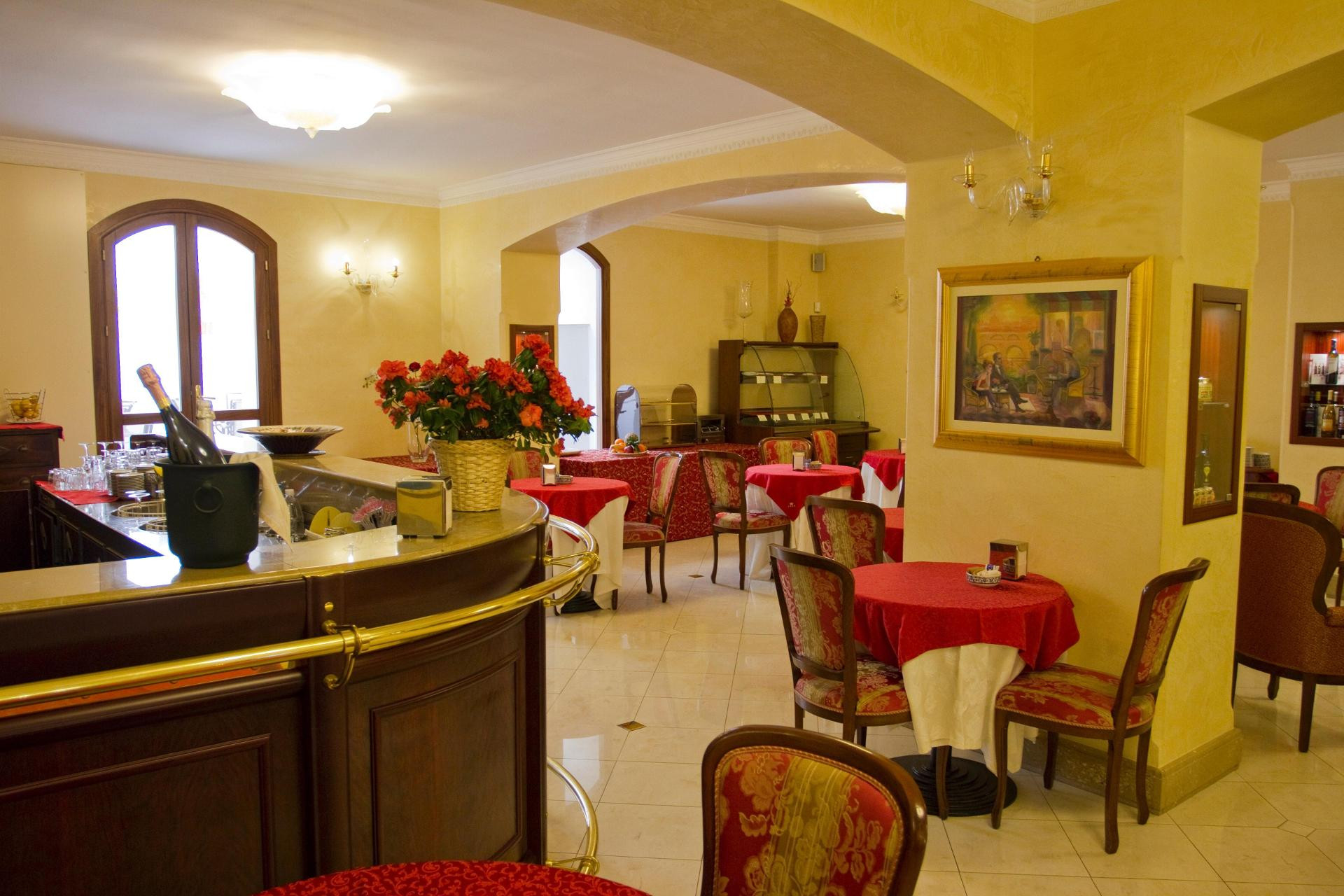 Bar/Salón Centrale