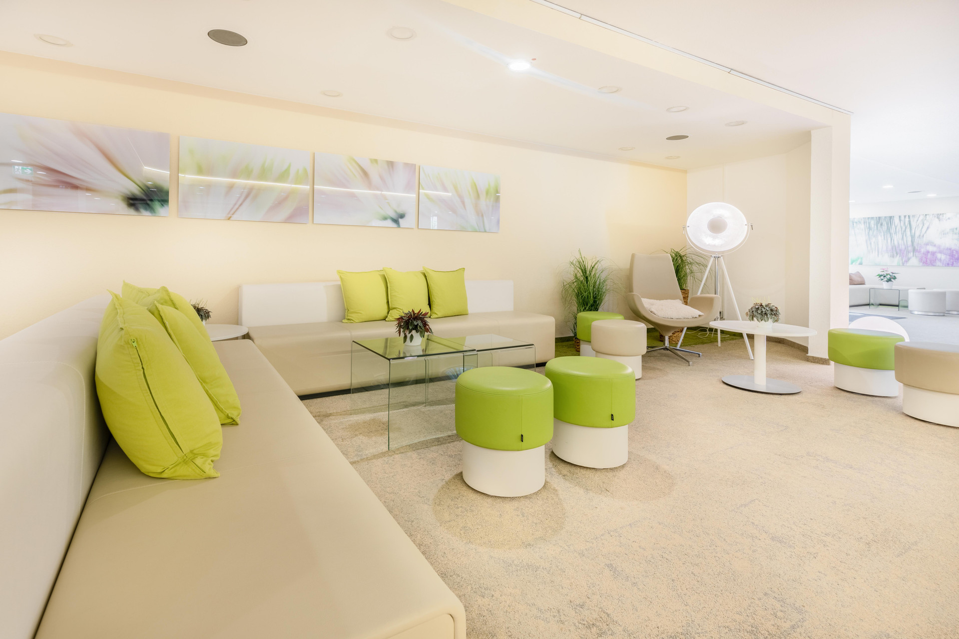 Vista Lobby Garner Hotel Erlangen Süd by IHG