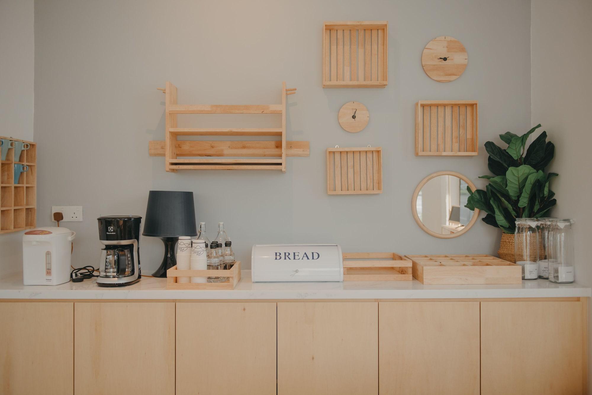 Bar/Salón Bilik Bilik by MUO