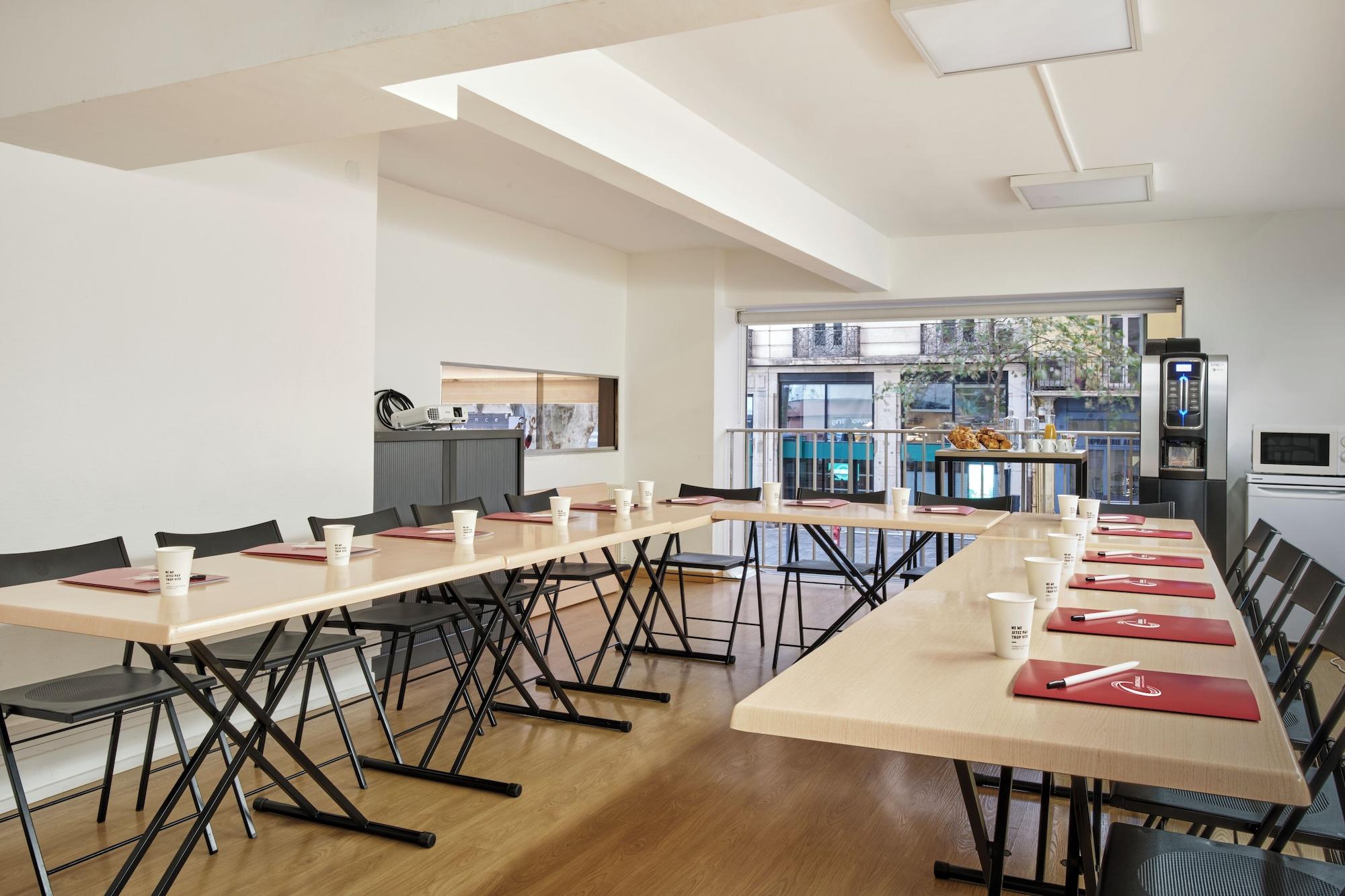 Sala de Reuniones The Originals City, Hôtel Mondial, Perpignan