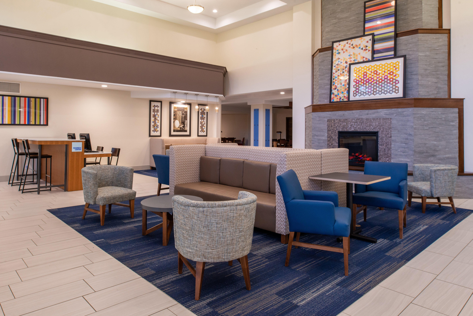 Vista Lobby Holiday Inn Express & Suites Gunnison