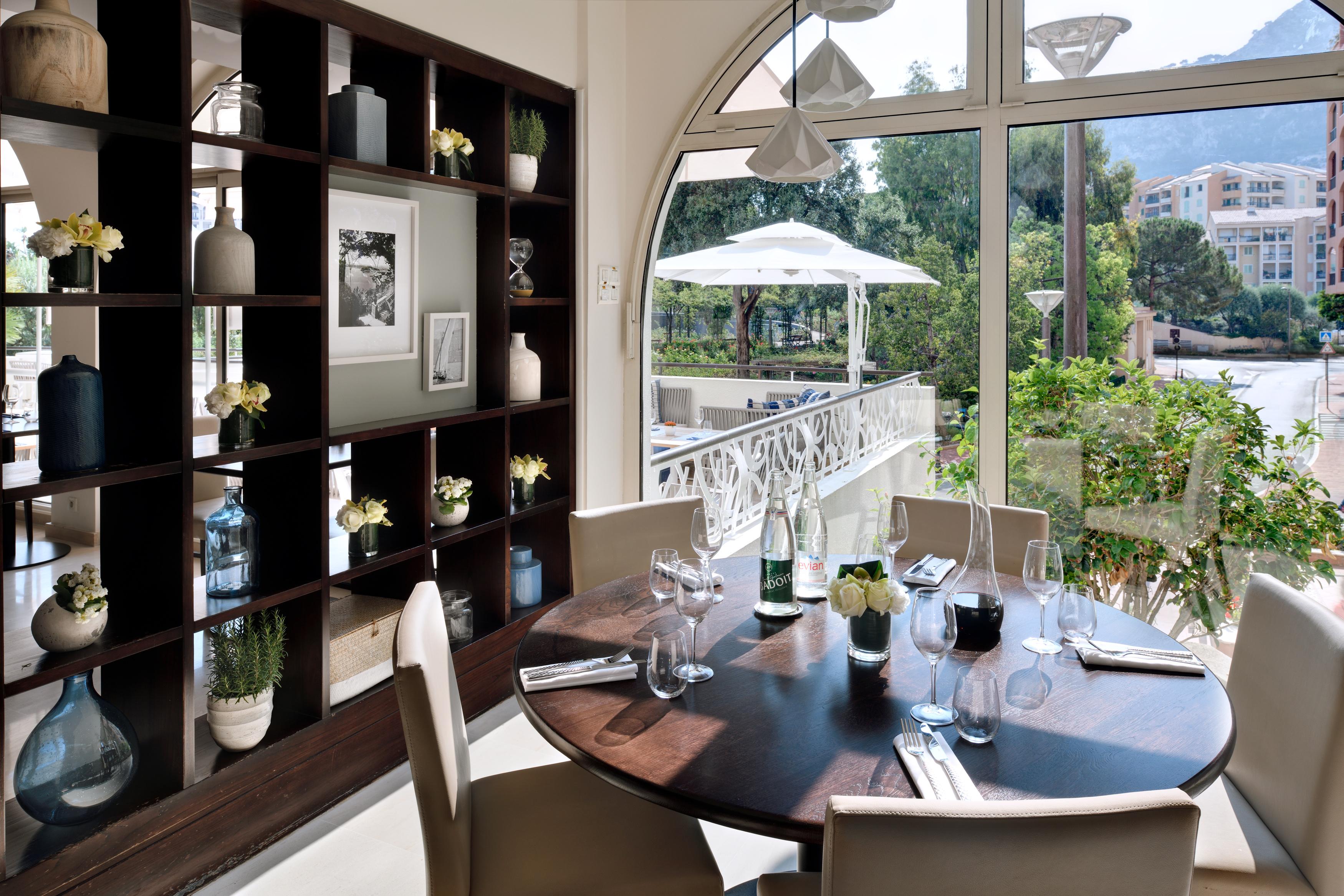 Restaurant Columbus Hotel Monte-Carlo, Curio Collection by Hilton