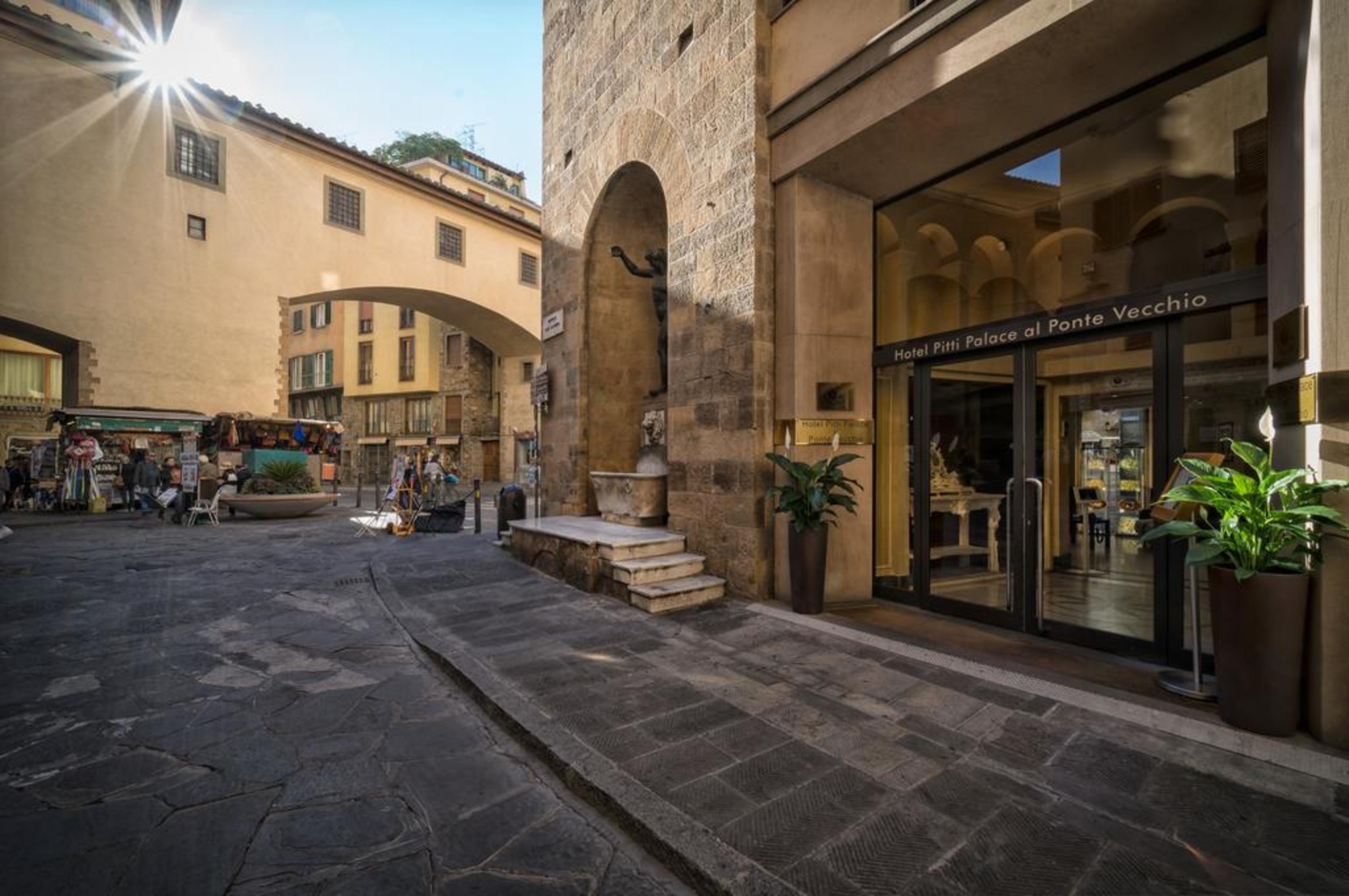 Vista Exterior B&B Hotel Firenze Pitti Palace al Ponte Vecchio