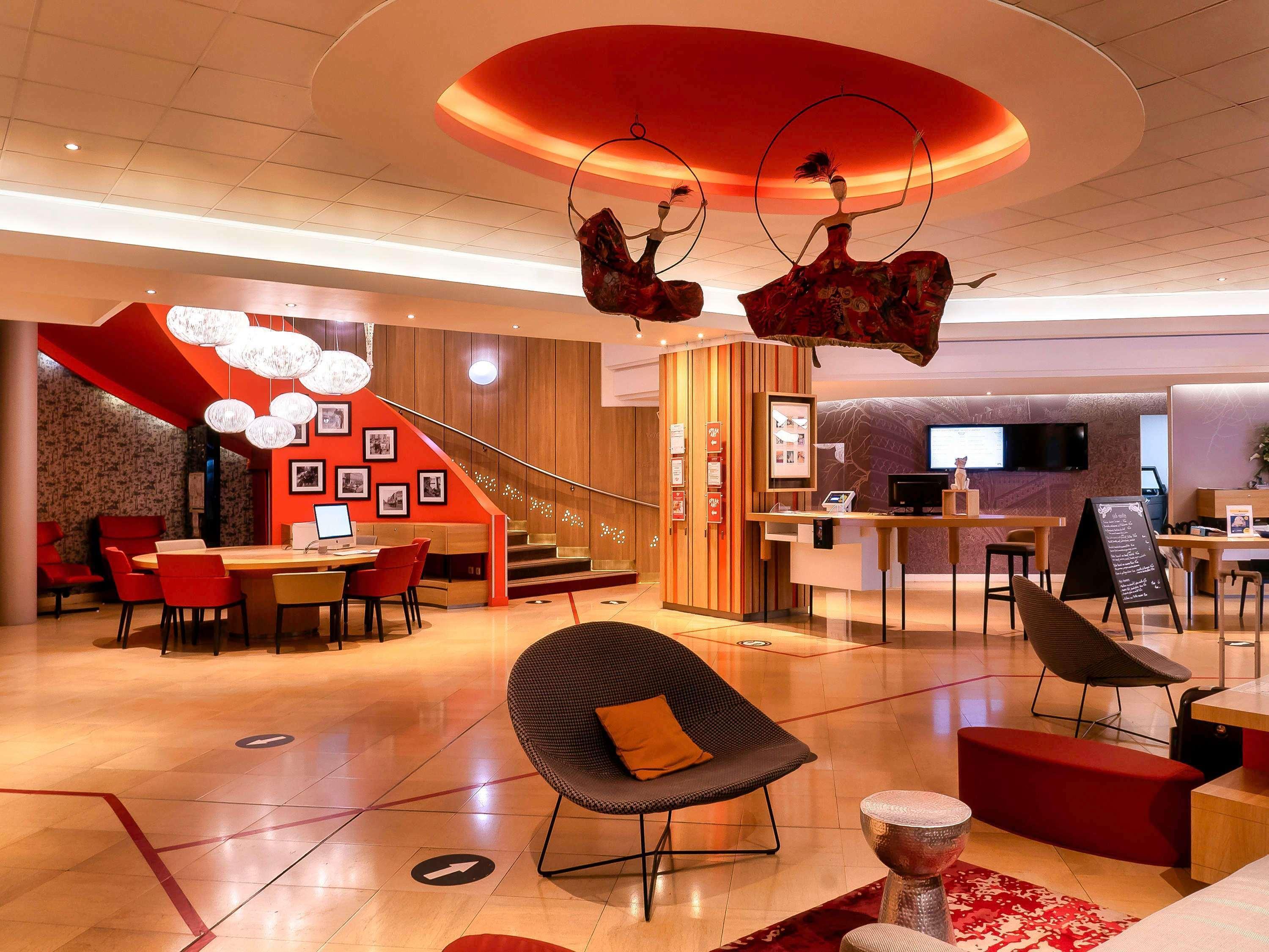 Vista Exterior Mercure Paris Montmartre Sacré Coeur