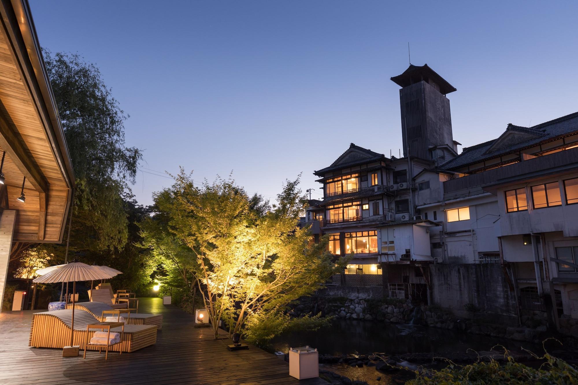 Vista Exterior Wataya Besso