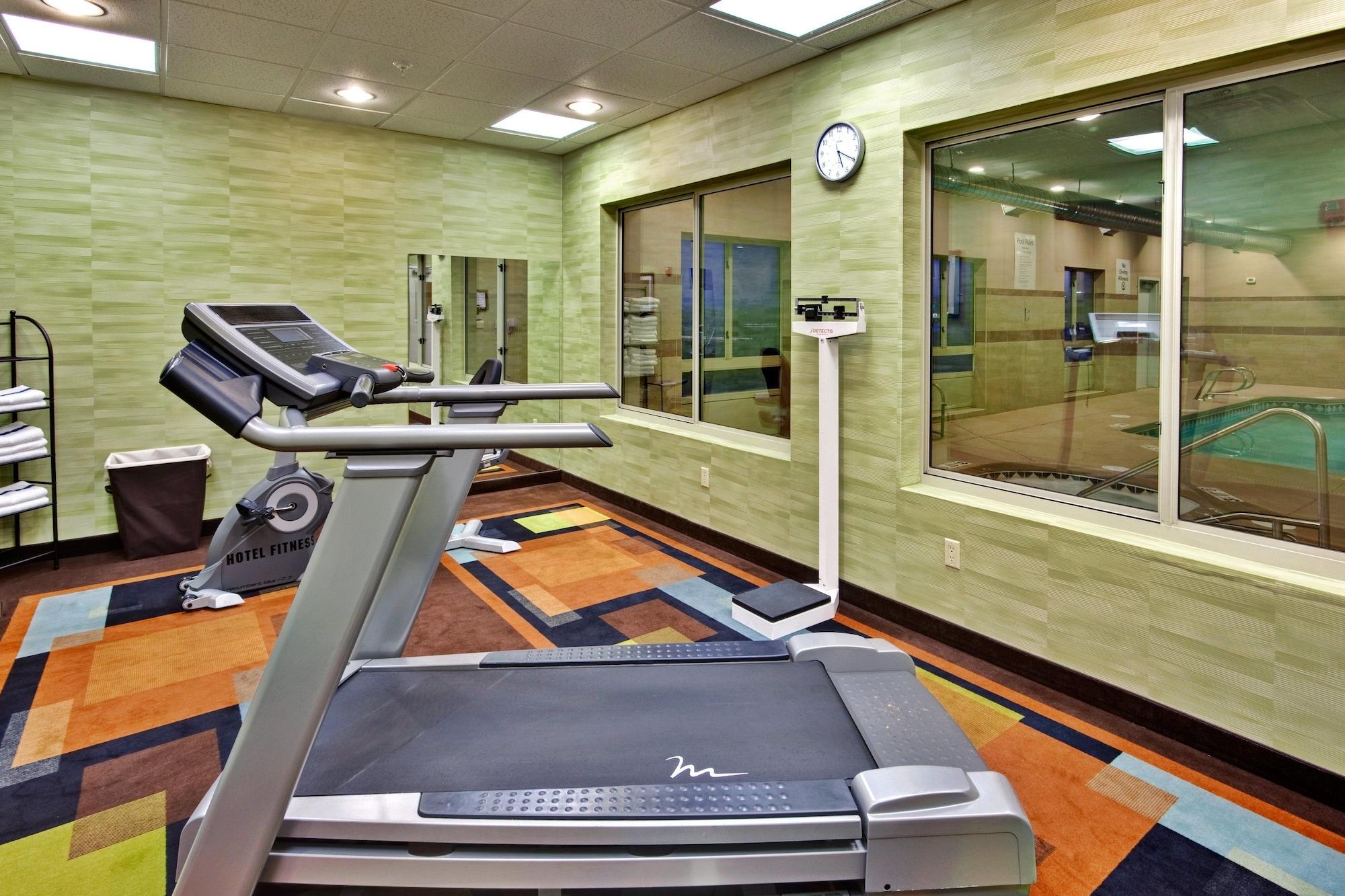 Gimnasio Holiday Inn Express Hotel & Suites Grants - Milan by IHG
