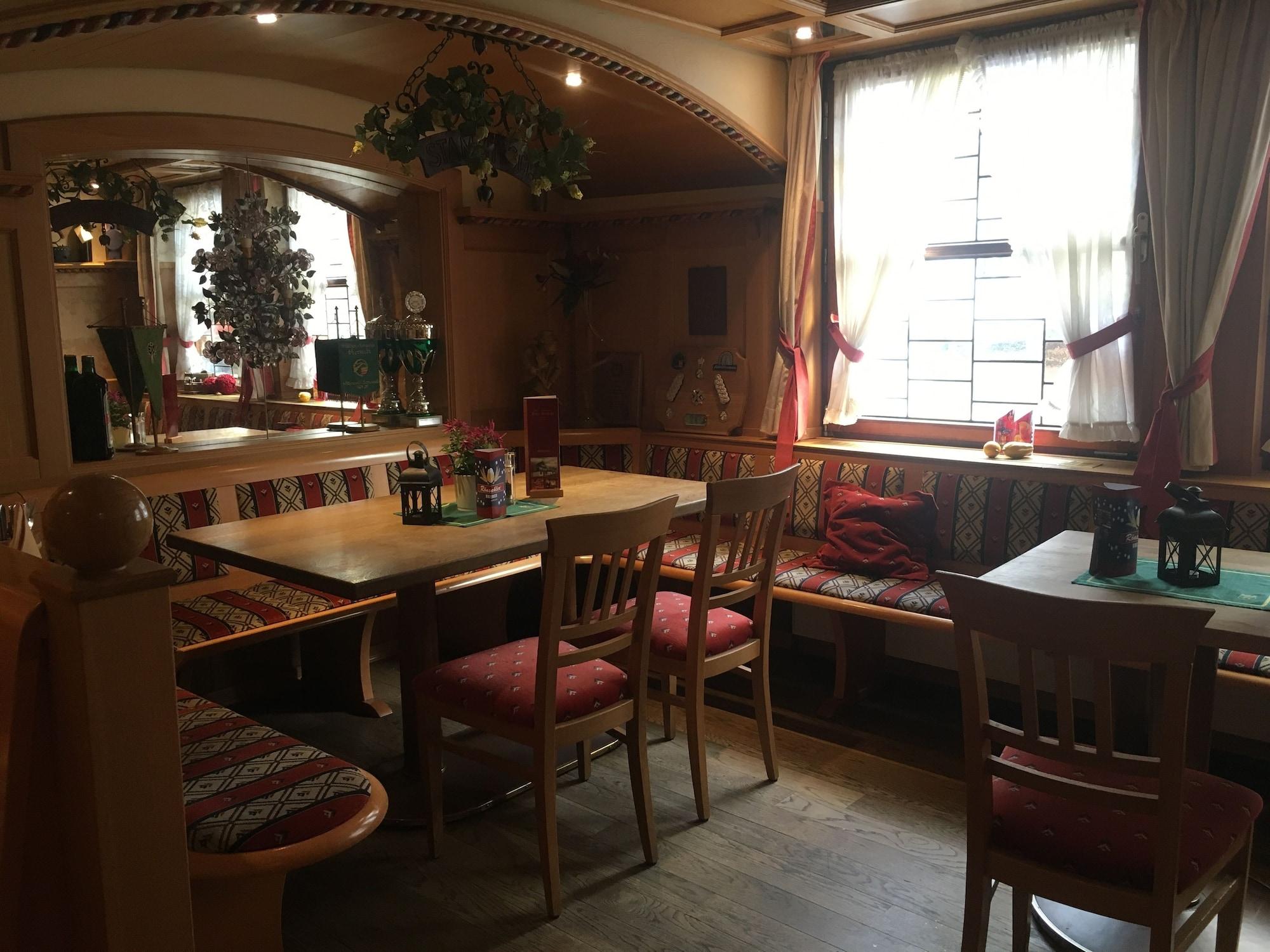 Bar/Salón Hotel - Restaurant Feste Neustadt