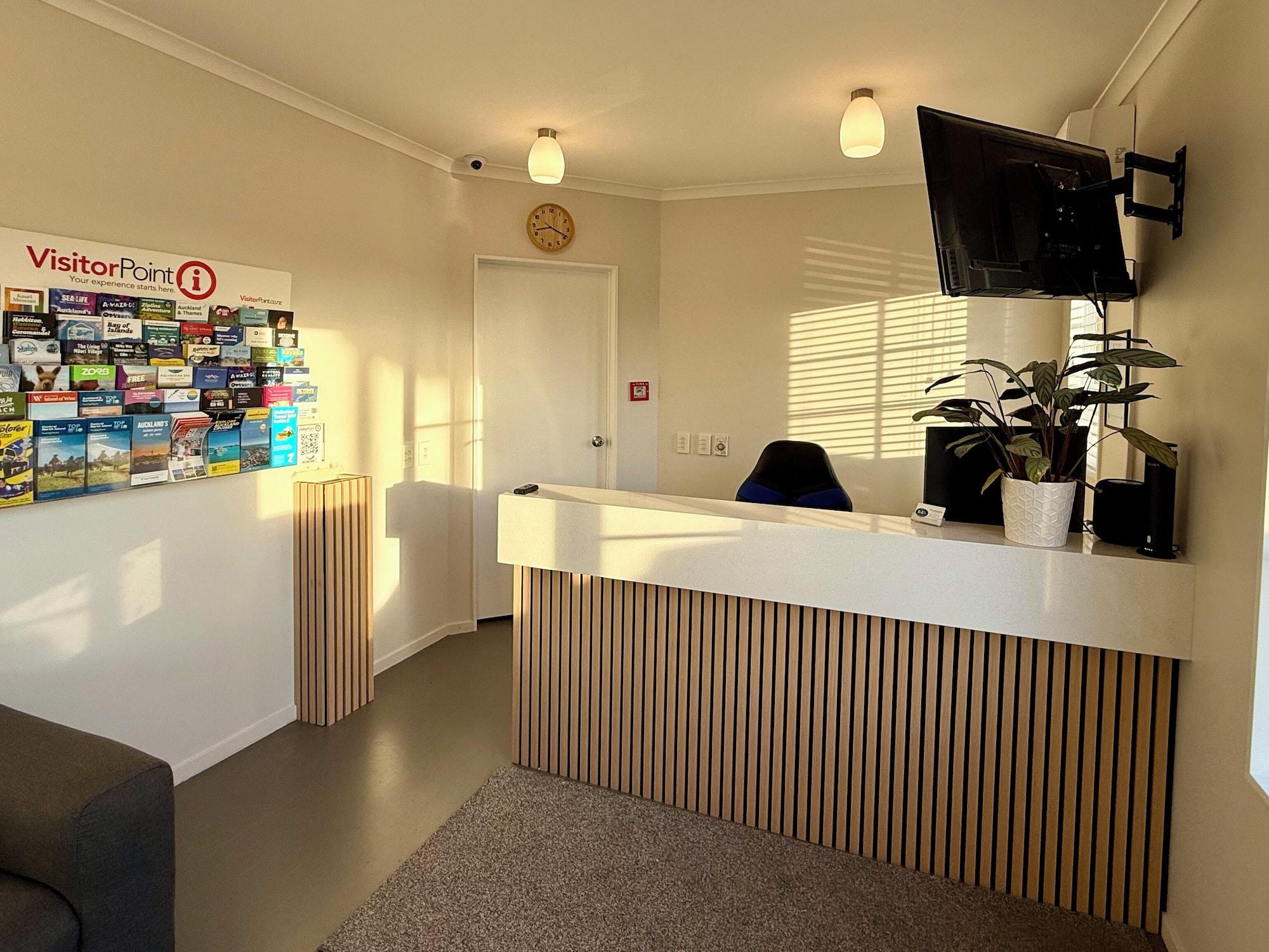 Vista Lobby BK's Pioneer Motel