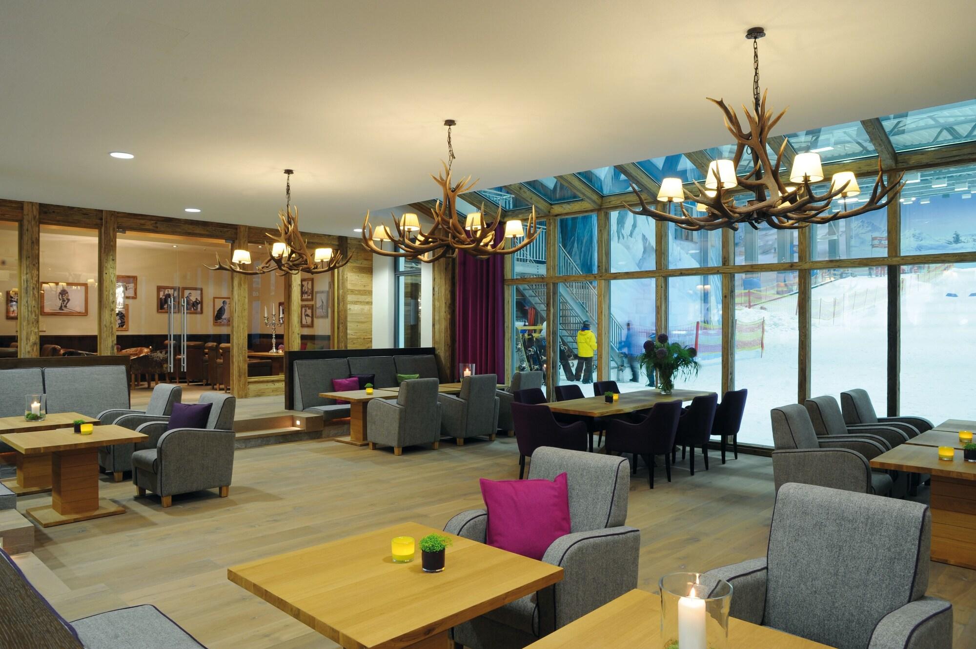 Vista Lobby Hotel Fire & Ice