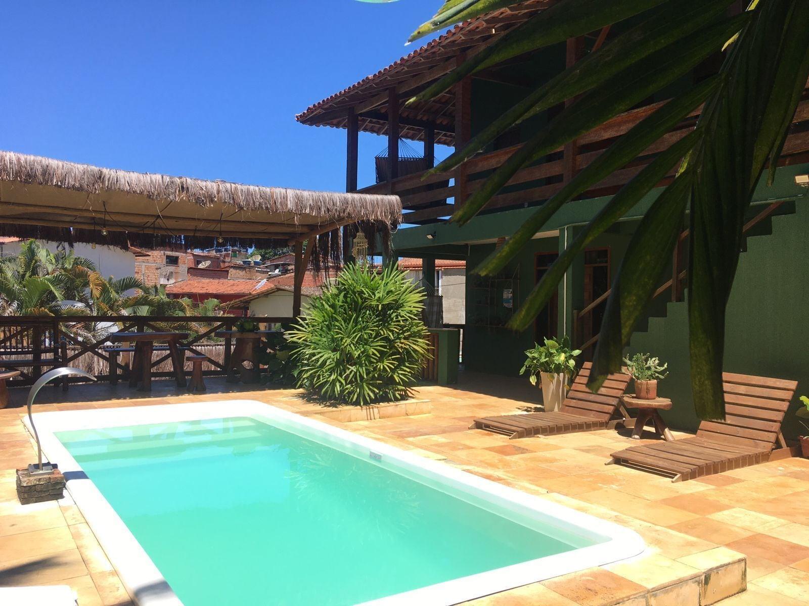 Vista Piscina Pousada Bicho Preguiça