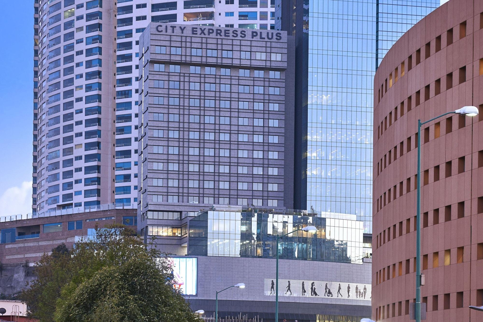 Vista Exterior City Express Plus by Marriott Ciudad de Mexico Interlomas