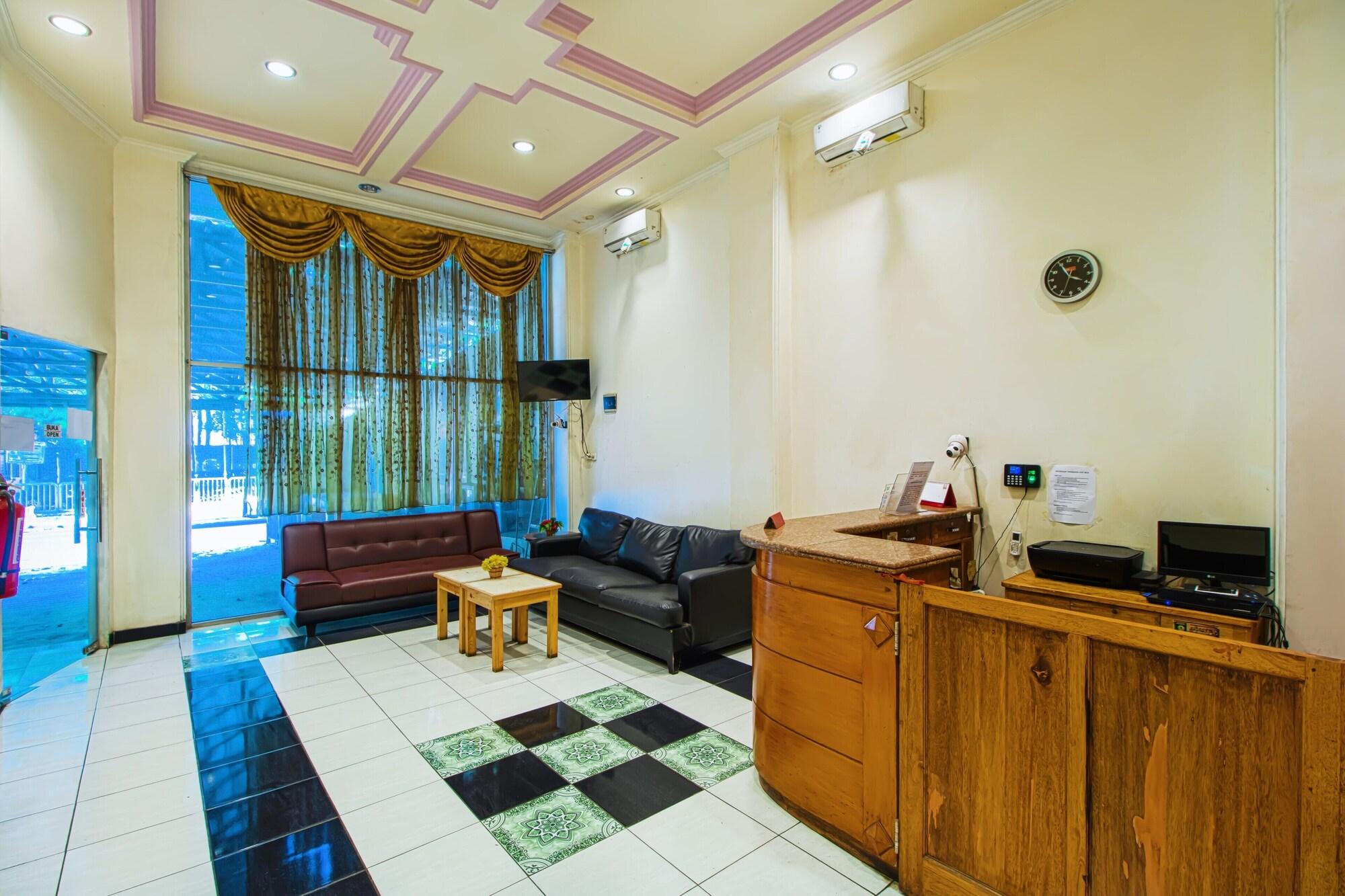 Vista Lobby Ian JK Hotel Benda Tangerang