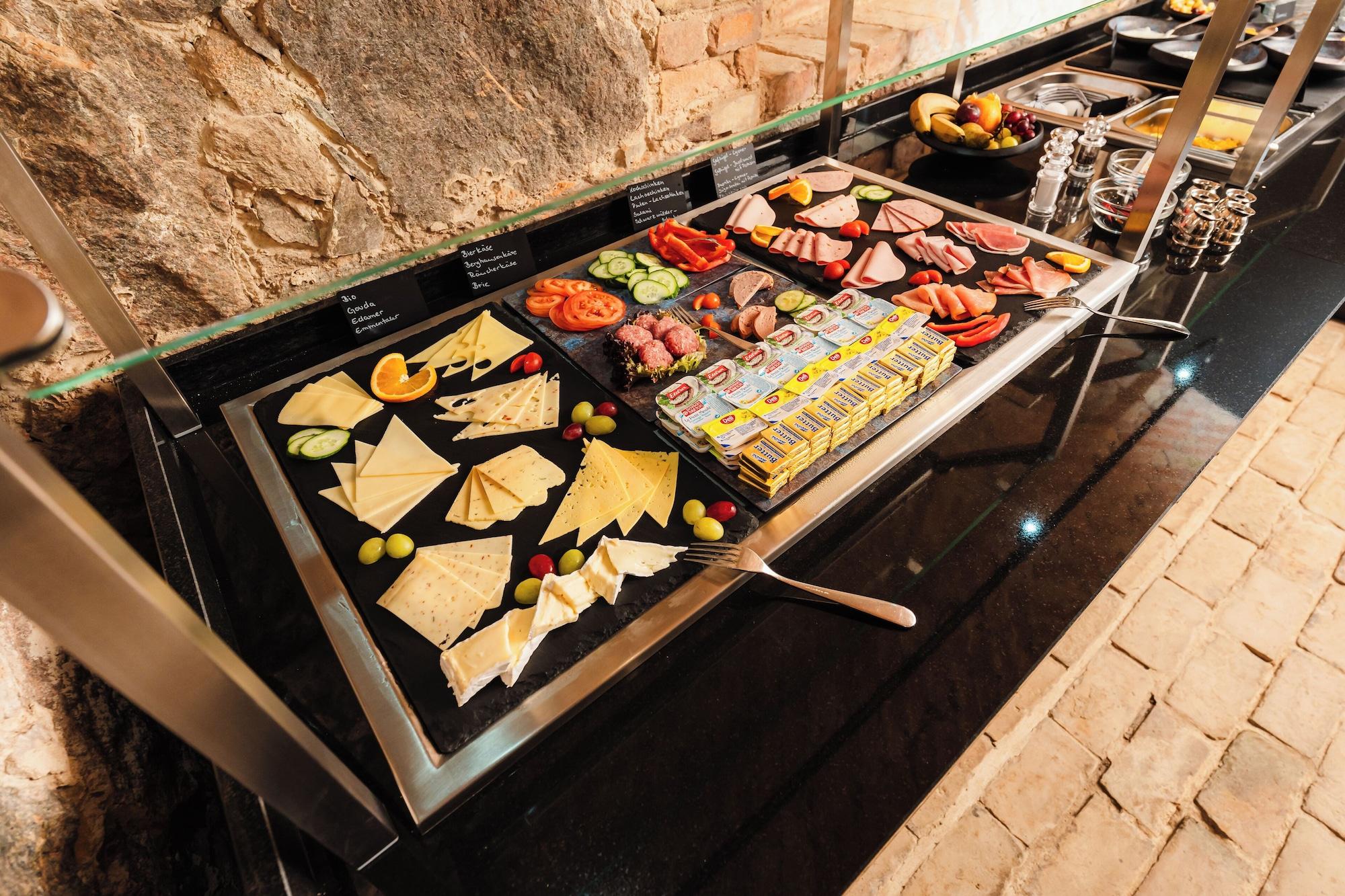 Restaurant H24 Hotel Apartments Eberswalde