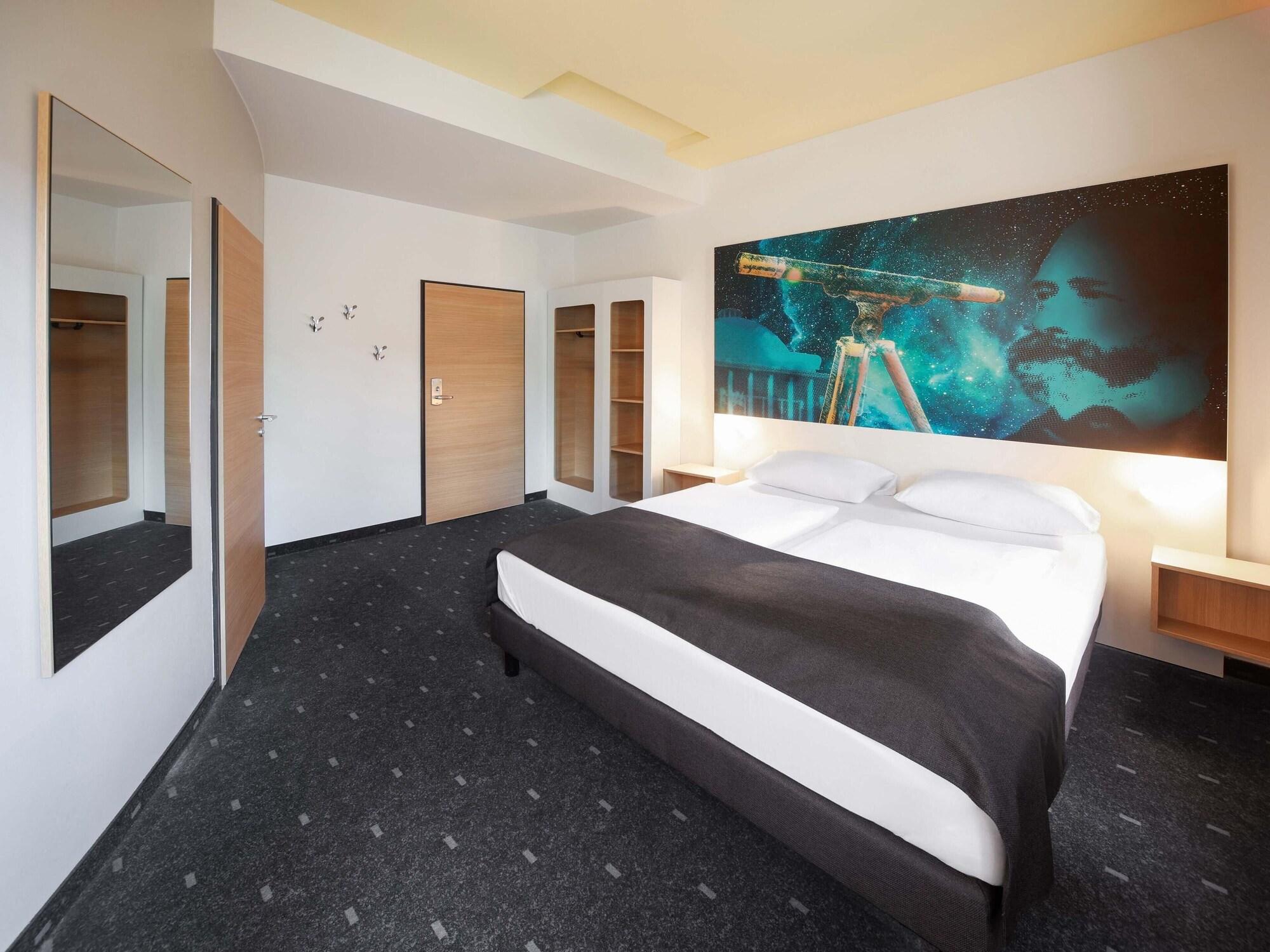 Varios B&B Hotel Jena