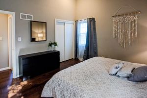 Alquiler Vacacional - Quiet, comfy and spacious 3 bedroom home in KC