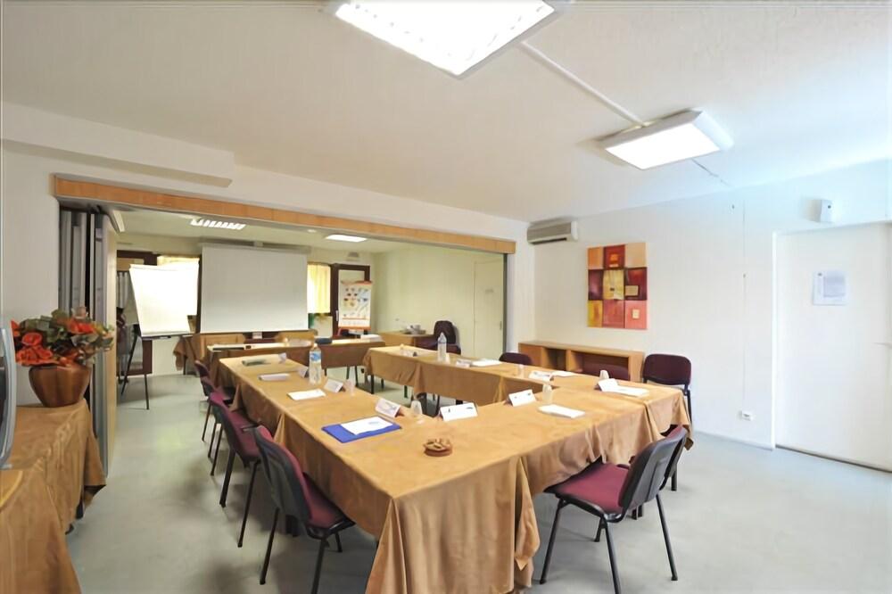 Sala de Reuniones Sure Hotel by Best Western Mougins Belvedere