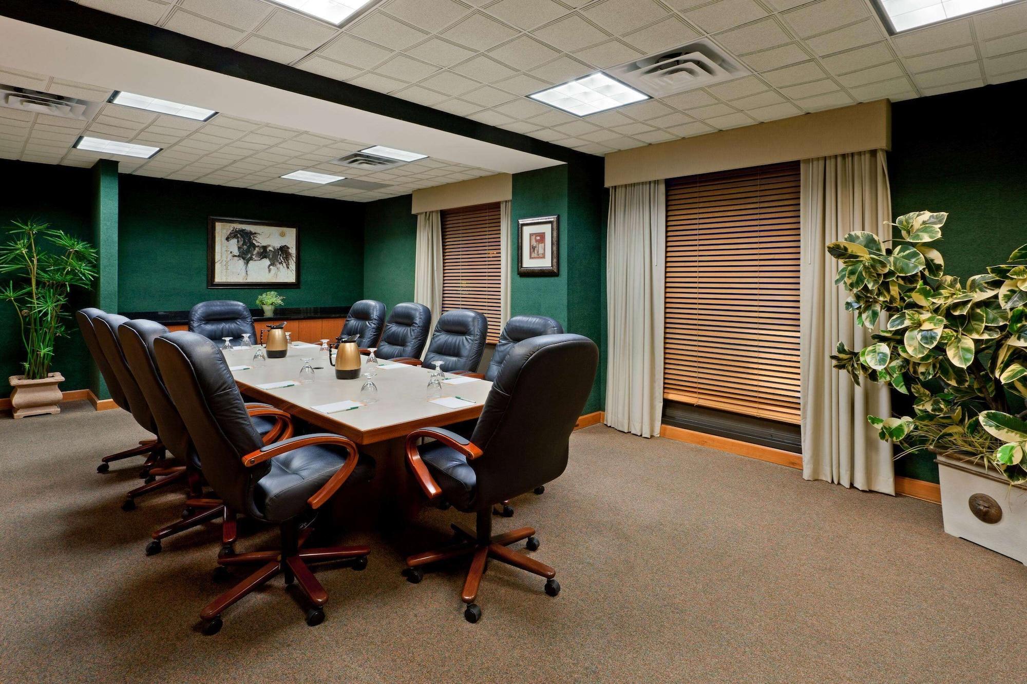Sala de Reuniones La Quinta Inn & Suites by Wyndham Garden City