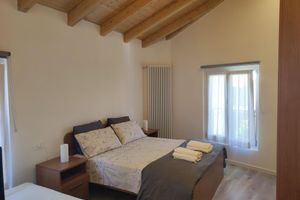 Alquiler Vacacional - Between Mountains and Lake, Apartment in old mansion from 1800 on Lake Como