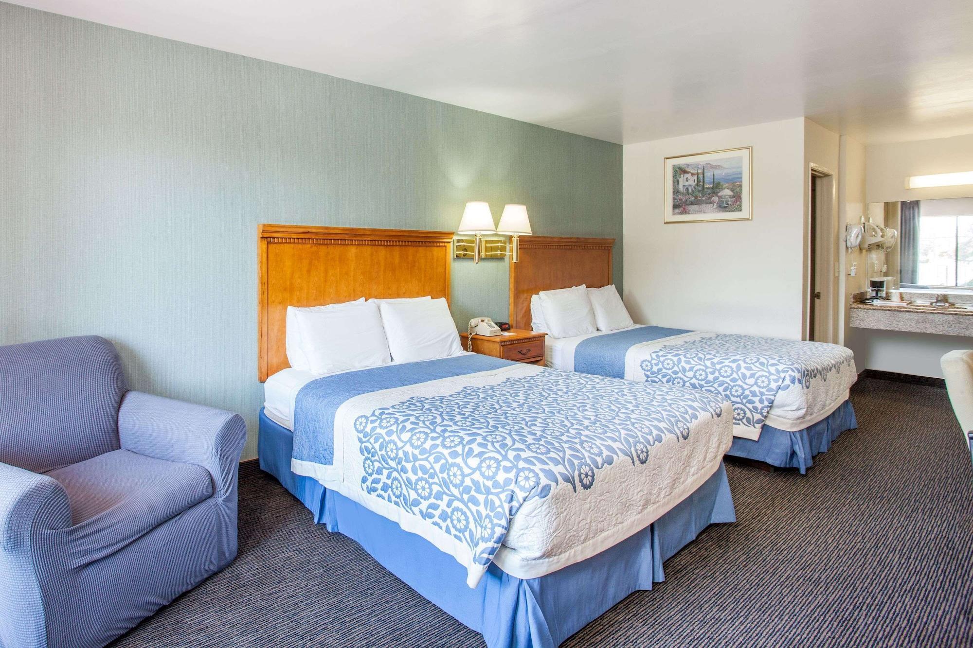 Habitación Days Inn by Wyndham Anaheim Near the Park