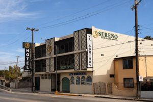 Alojamiento - HOTEL SERENO BUSINESS INN